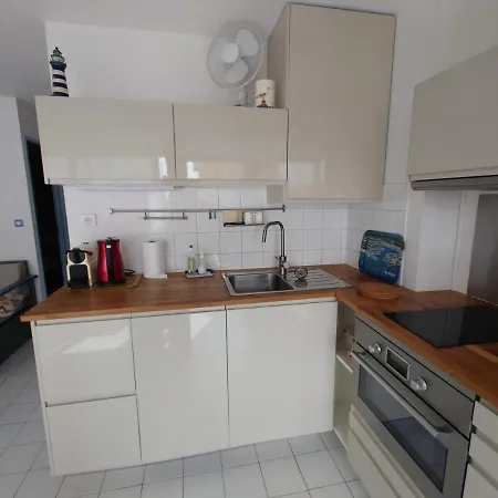 Апартаменти Aquaplage 45m2 Front De Richelieu *